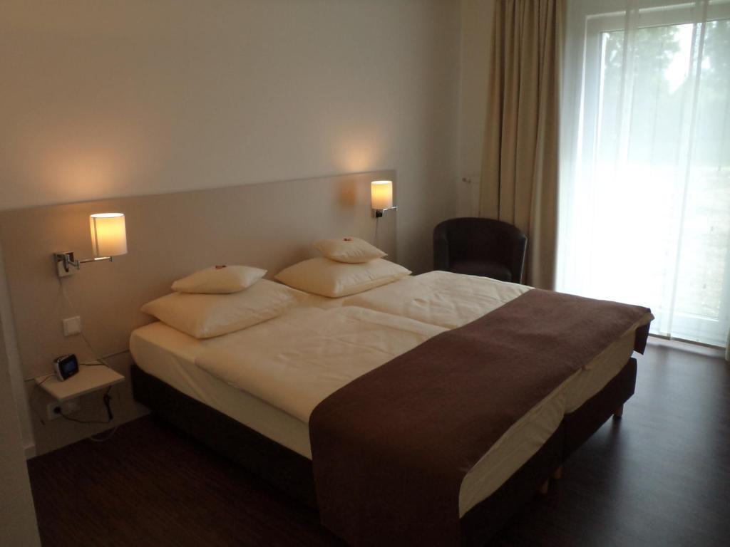 Das Neue Hotel Am Park โฟรนเดนแบร์ก ห้อง รูปภาพ